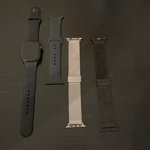 Selling my Apple Watch Series 6, 44mm.   Watch is in great condition